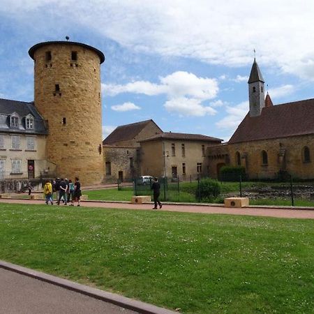 Le Chantemerle Climatise Briennon Rom bilde